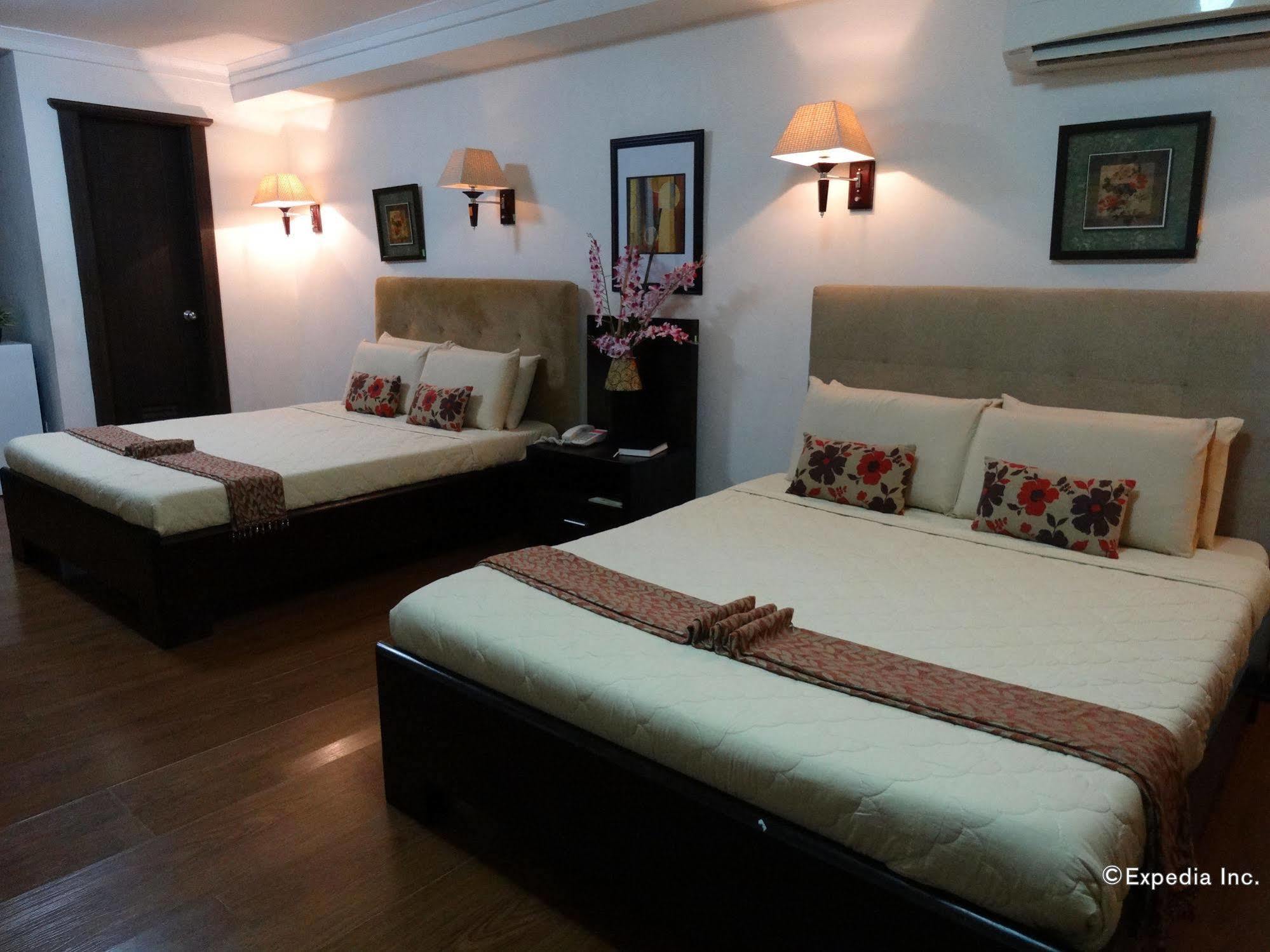 Djapanese Tunnel Family Resort Davao Екстер'єр фото