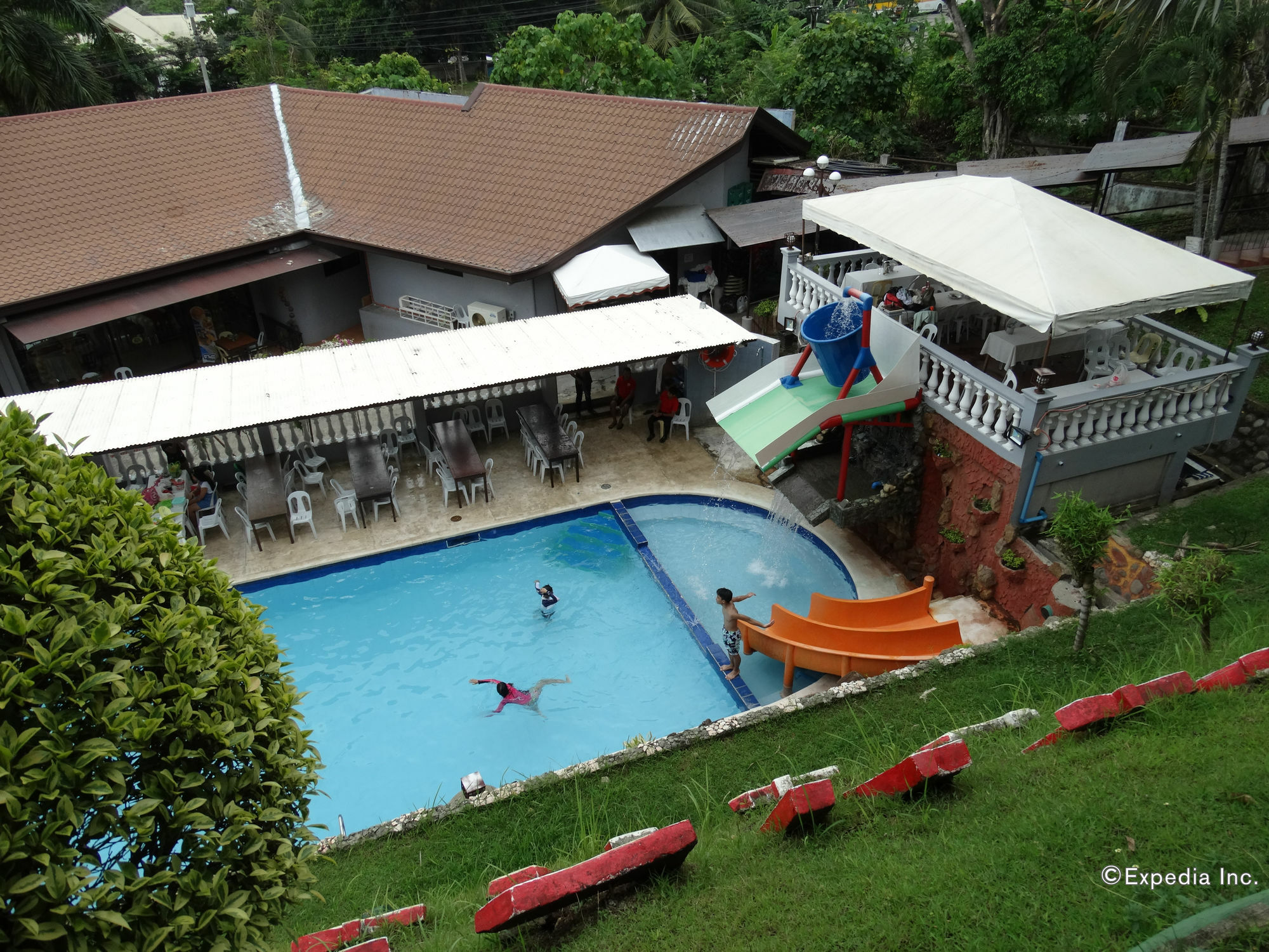 Djapanese Tunnel Family Resort Davao Екстер'єр фото